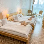 Hotel Modena