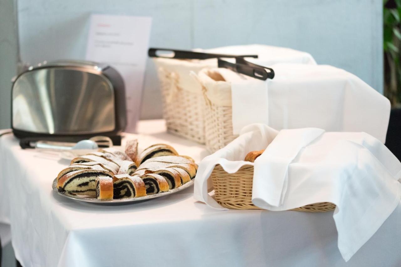 Modena Hotel 3*